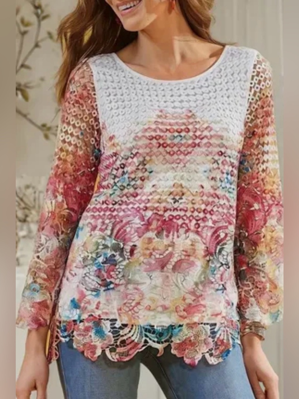 Surroundings Flores tunic features a multi-color floral pattern crochet lace M